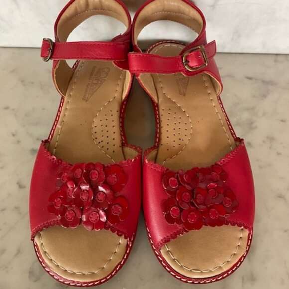 PIOLITO FLORICIENTA Sandals Red Floral Petal Applique Girl Size 1 - Picture 2 of 16
